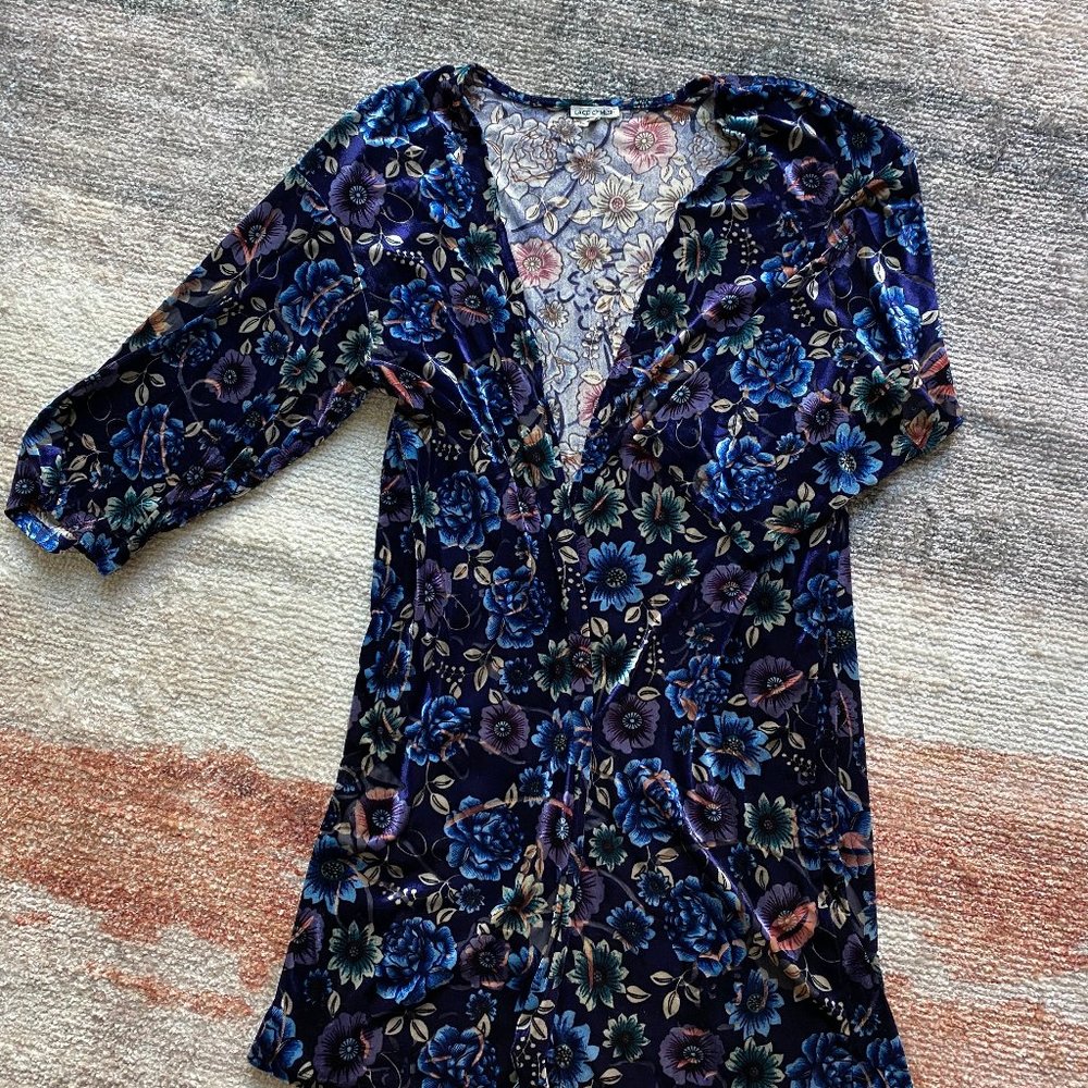 Modcloth Velvet Kimono in Floral